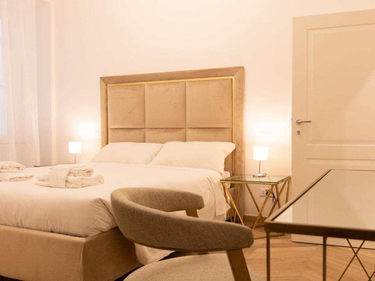 The Best Rent - Elegant Five-Bedrooms Apartment Near Colosseo Roma Exterior foto