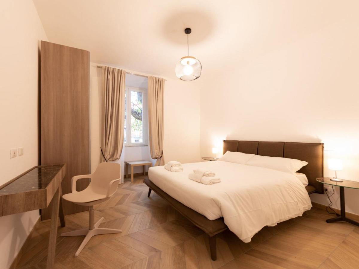 The Best Rent - Elegant Five-Bedrooms Apartment Near Colosseo Roma Exterior foto