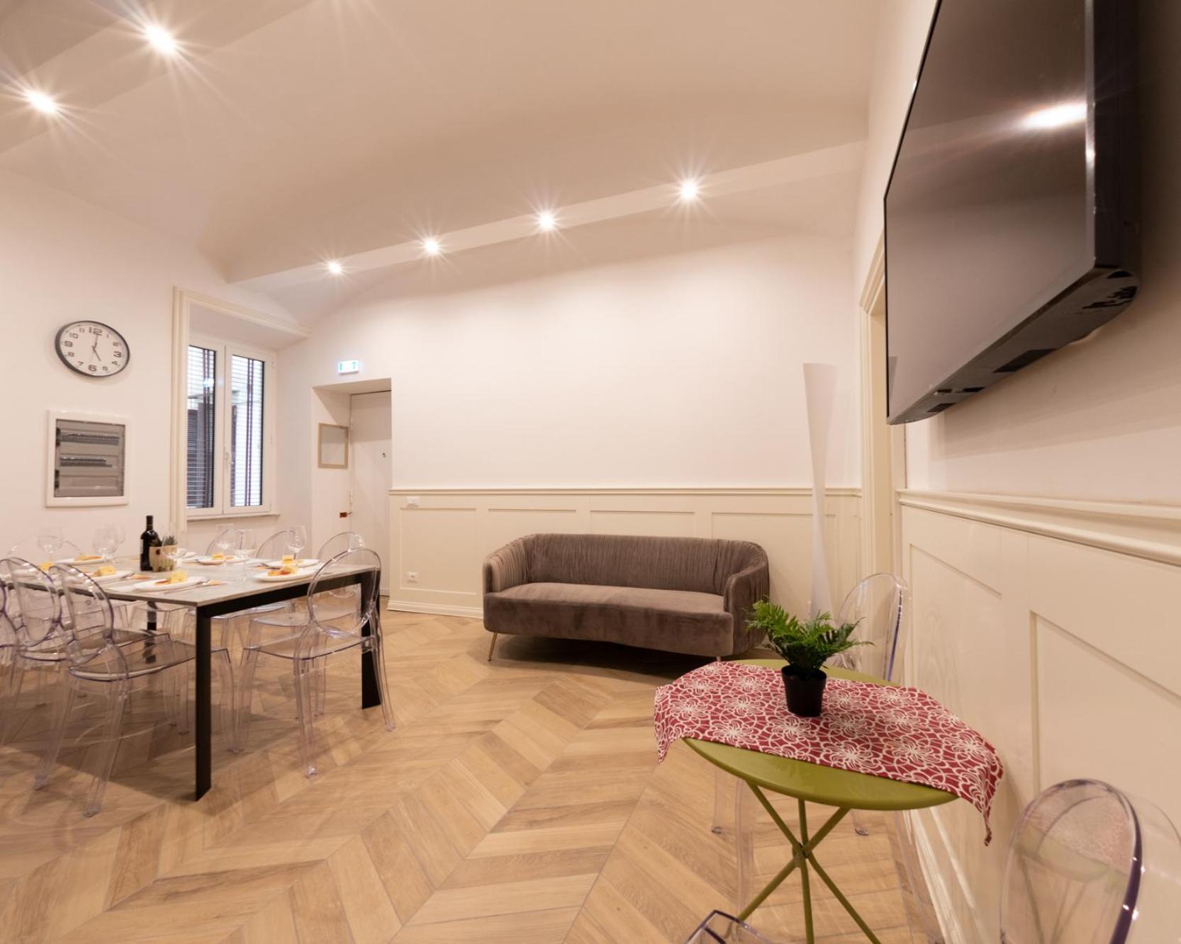 The Best Rent - Elegant Five-Bedrooms Apartment Near Colosseo Roma Exterior foto